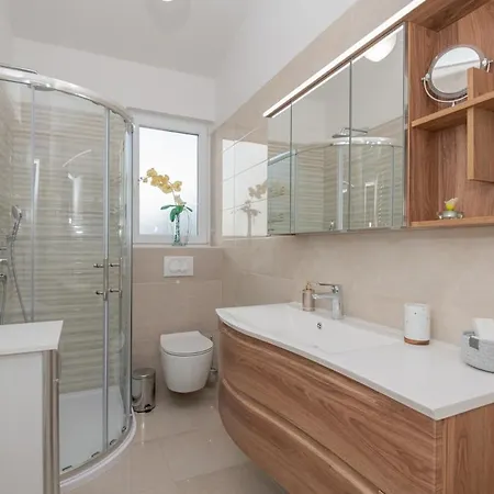 Ferienhaus Villa Miramel Mit Privaten Swimmingoool - Makarska Exklusiv *