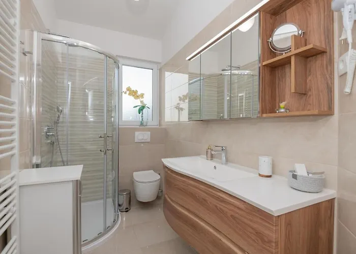 펜션 Miramel Mit Privaten Swimmingoool - Exklusiv *