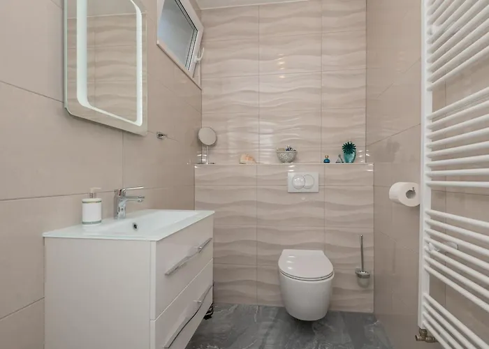 Miramel Mit Privaten Swimmingoool - Exklusiv * 마카르스카