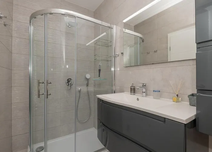 펜션 Miramel Mit Privaten Swimmingoool - Exklusiv