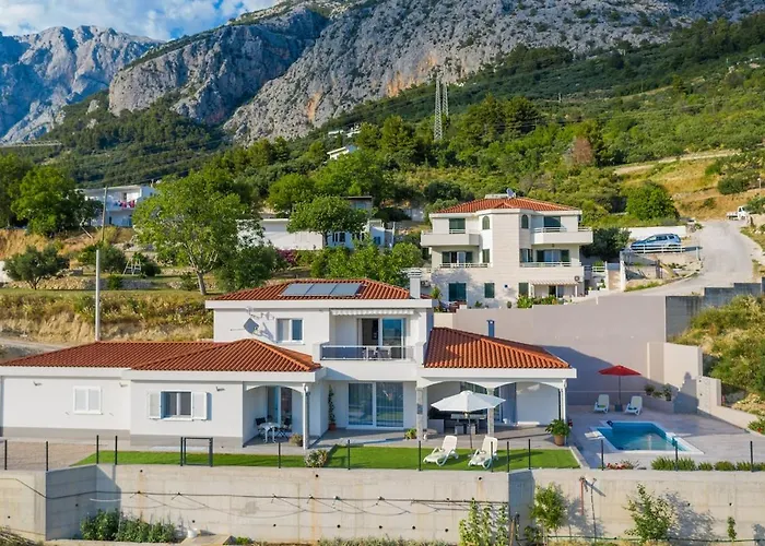 Miramel Mit Privaten Swimmingoool - Exklusiv